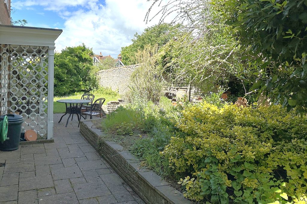 Whittingehame Gardens